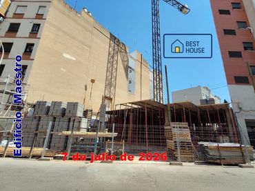 Piso con balcón en venta en Sur