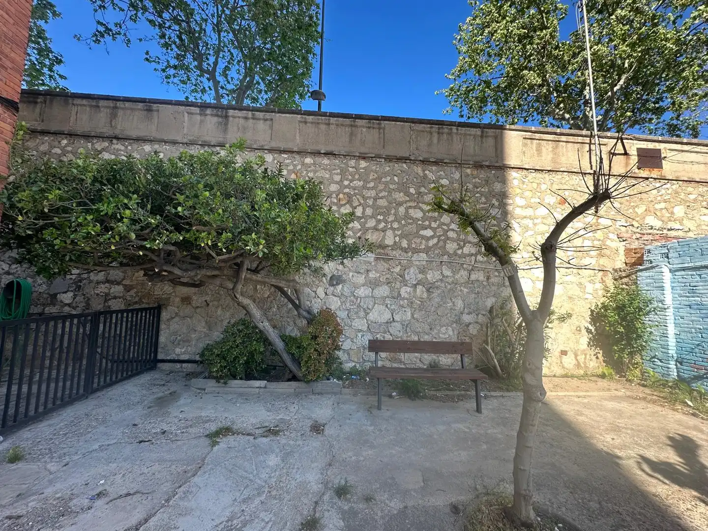 Vista exterior de Pis en venda en Reus amb Moblat, Forn i Rentadora