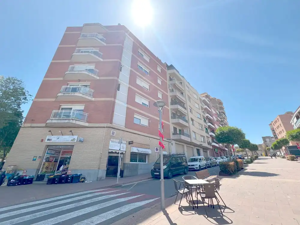 Vista exterior de Piso en venta en Constantí con Aire acondicionado, Calefacción y Alarma