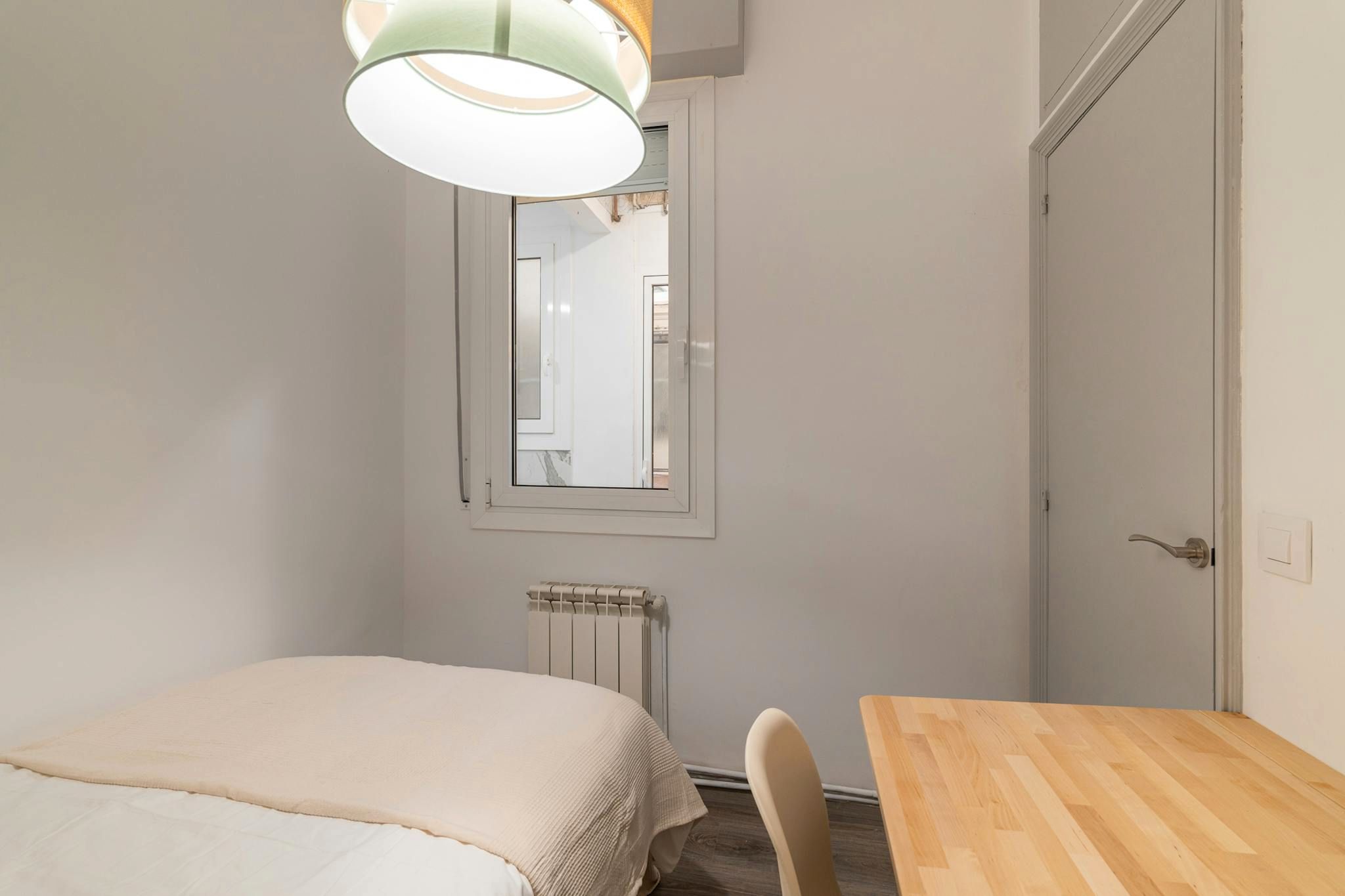 Dormitori de Pis per a compartir en  Barcelona Capital amb Calefacció, Moblat i Rentadora