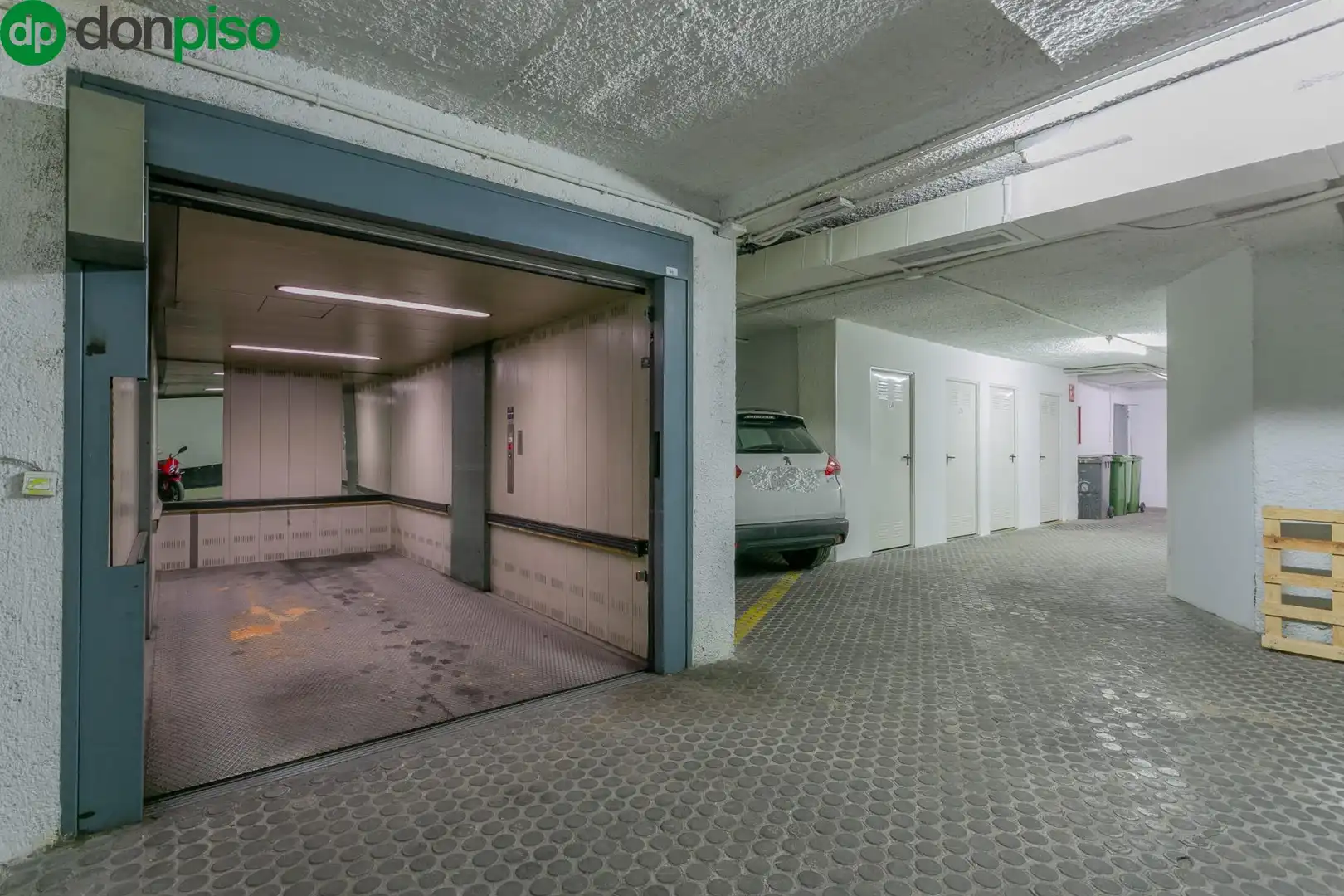 Parking de Trastero en venta en Granada