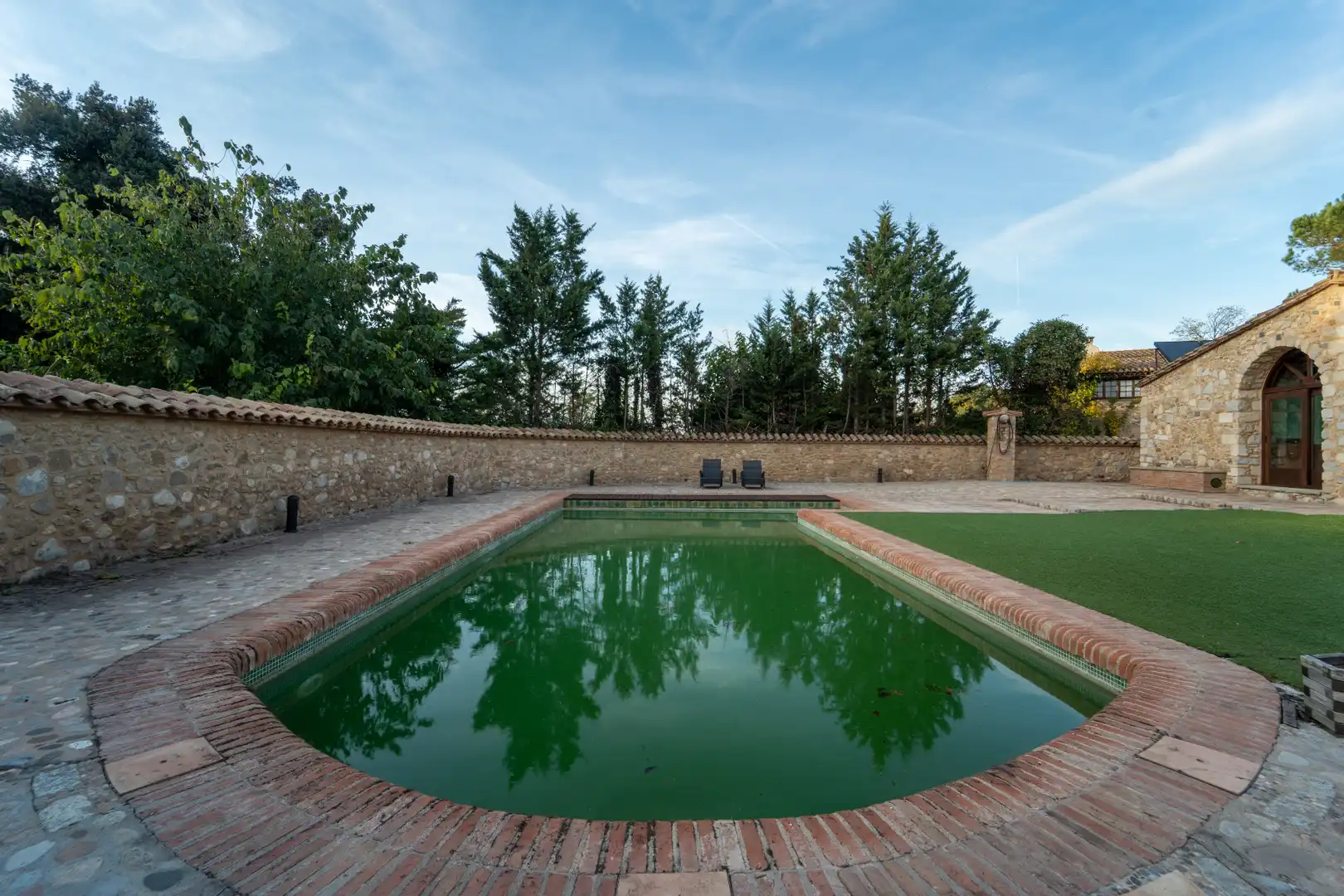 Piscina de Finca rústica en venta en Sant Joan de Mollet con Aire acondicionado, Calefacción y Jardín privado