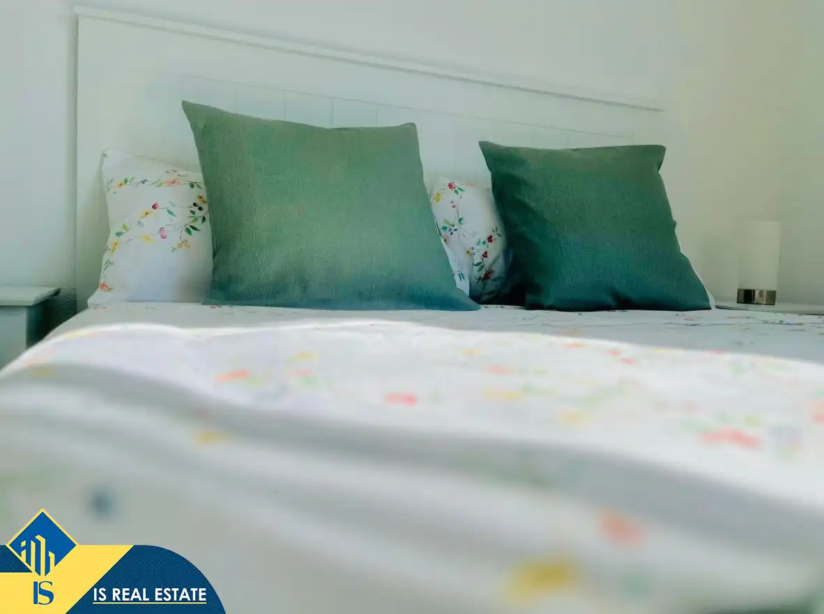 Habitación de Apartamento de alquiler en Torrevieja con Calefacción, Terraza y Amueblado