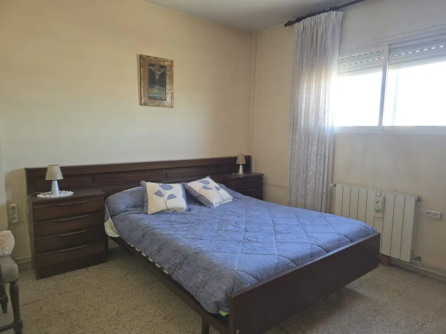 Habitación de Piso en venta en Martorell con Horno, Microondas y TV