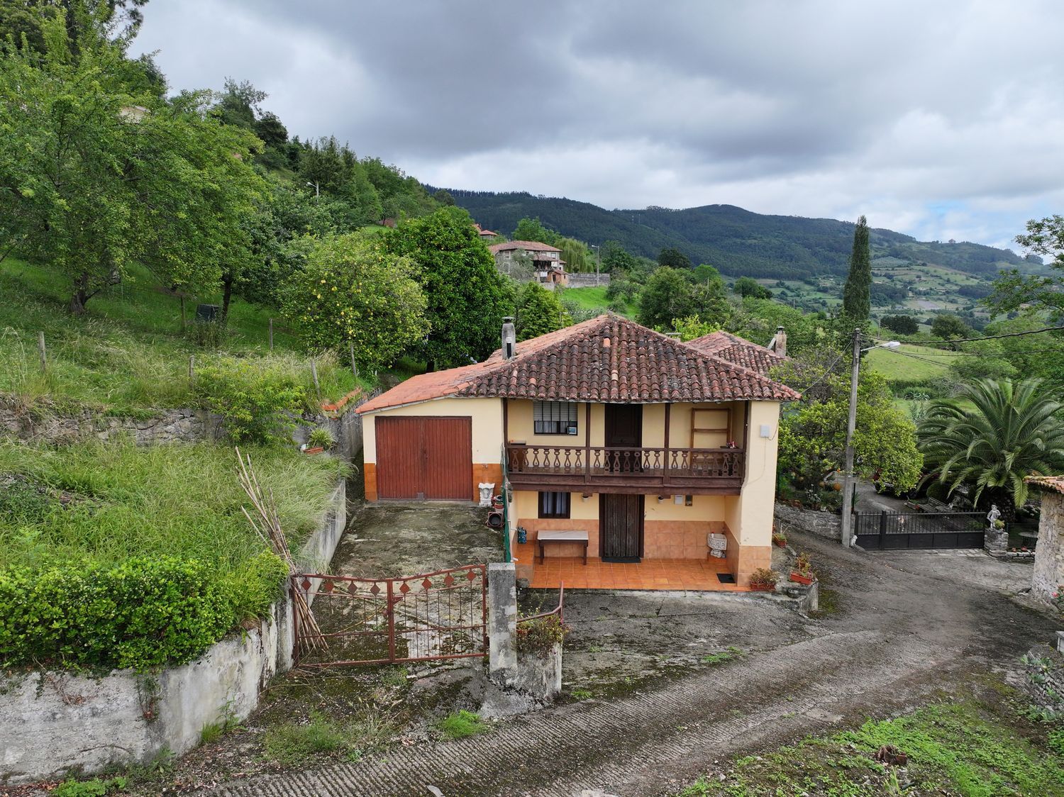 Exterior view of House or chalet for sale in Villaviciosa  with Storage room and Swimming Pool