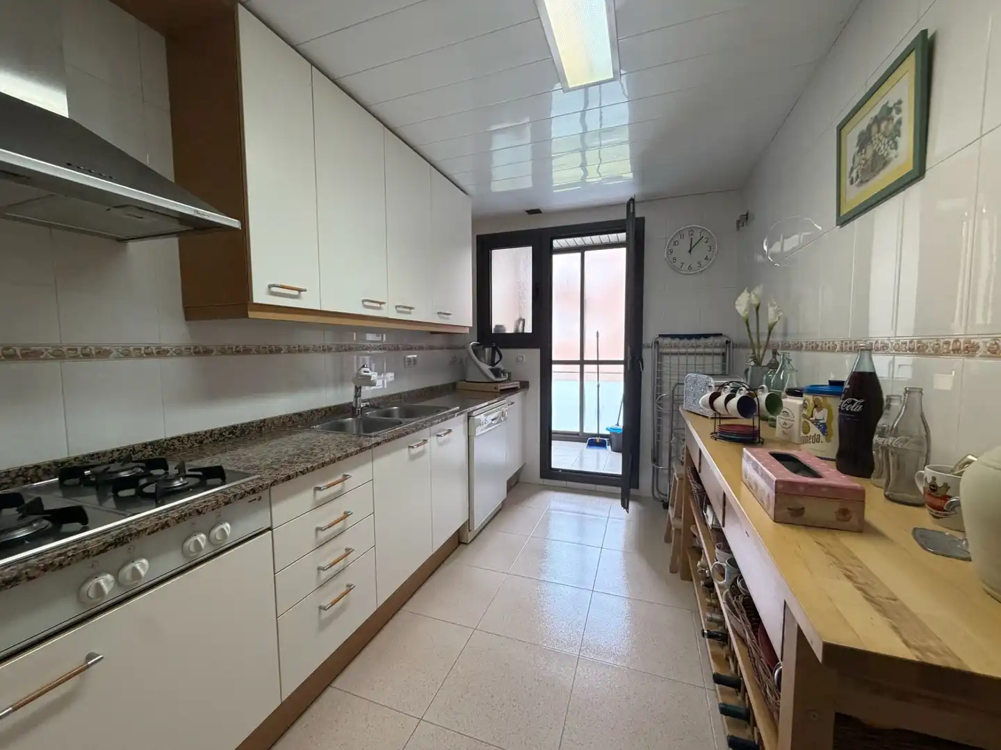Cocina de Piso en venta en Sant Boi de Llobregat con Calefacción, Terraza y Amueblado