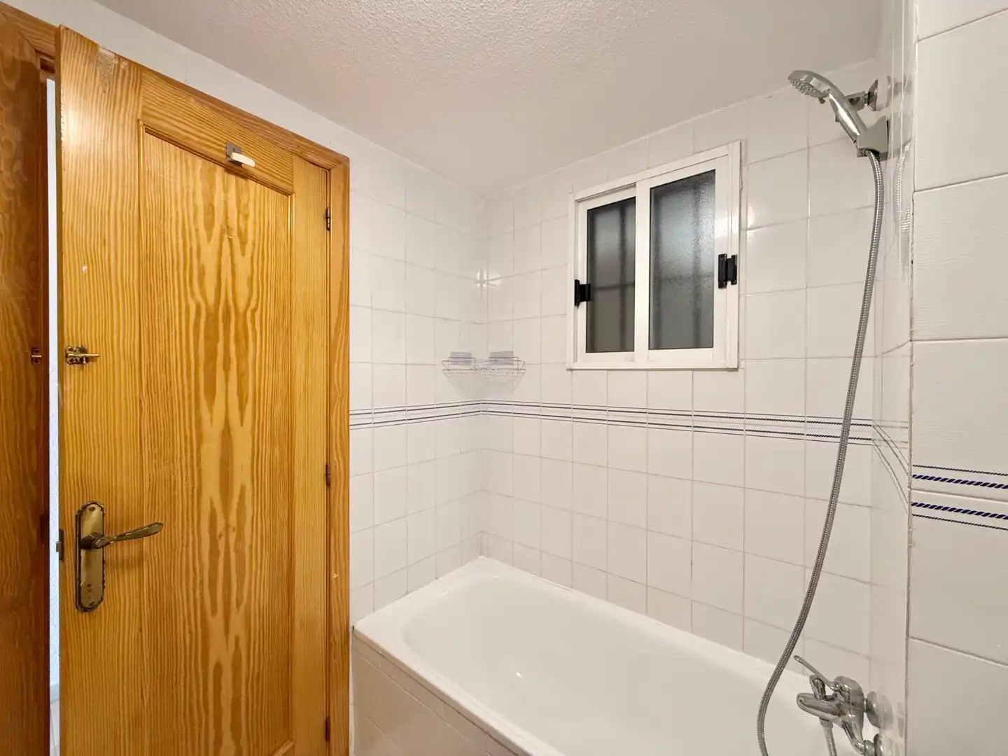 Bany de Apartament de lloguer en Mil Palmeras
