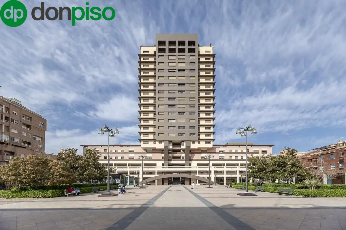 Exterior view of Flat for sale in Granada