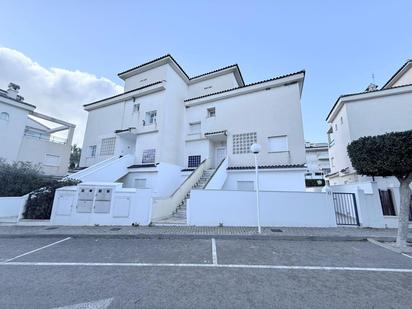 Vista exterior de Casa o xalet en venda en Pilar de la Horadada amb Aire condicionat, Calefacció i Jardí privat