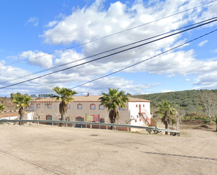 Edifici en venda a Villanueva de la Reina