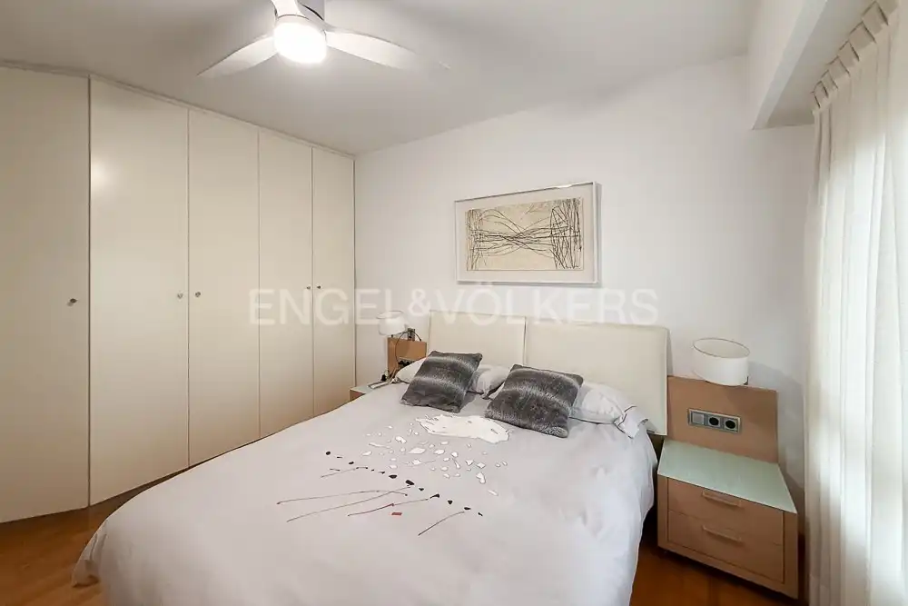 Habitación de Piso de alquiler en Valencia con Aire acondicionado, Calefacción y Parquet
