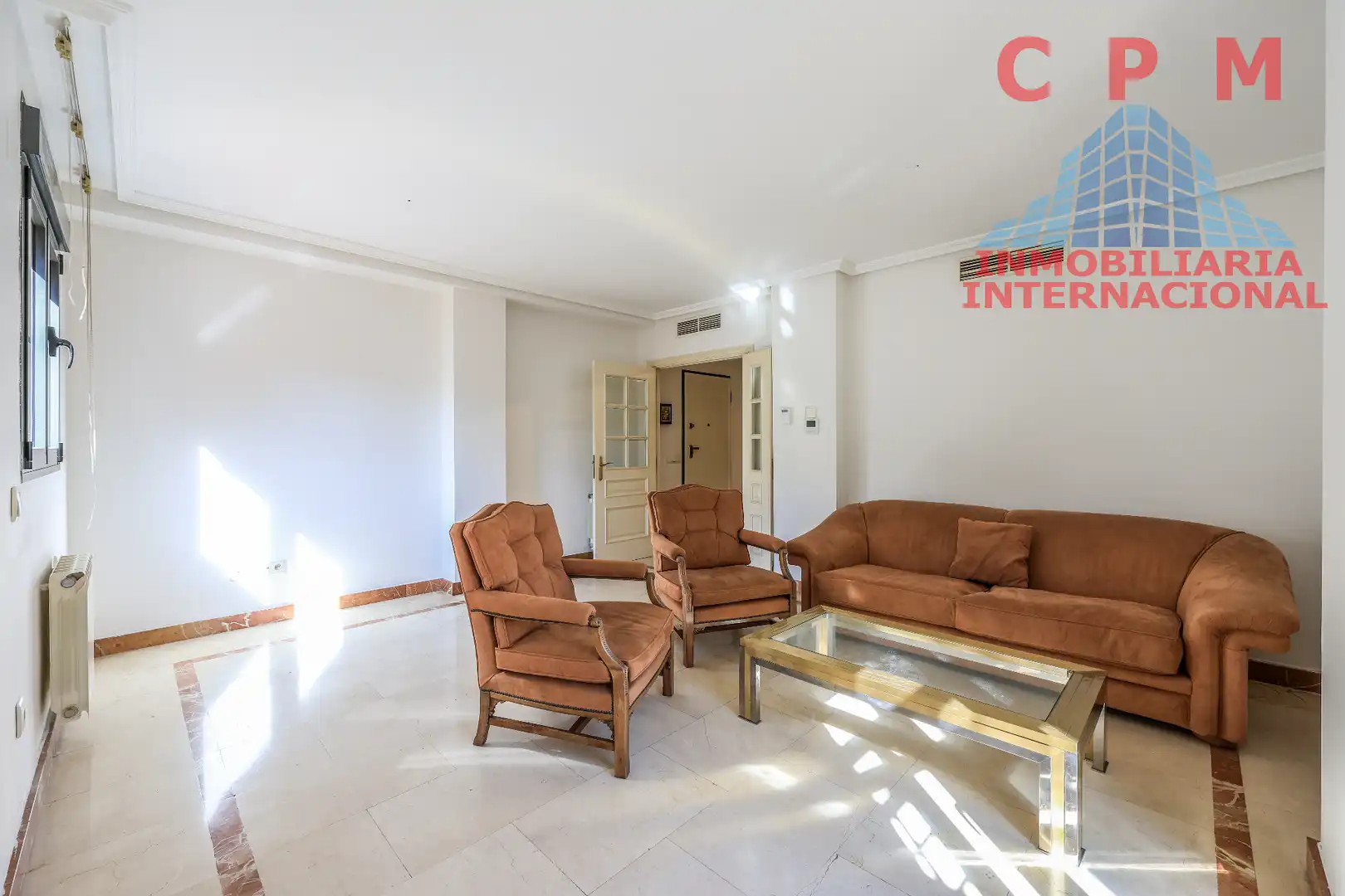 Living room of Flat for rent in Madrid  with Air Conditioner, Heating and Parquet flooring