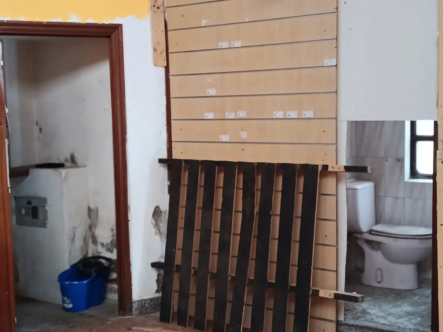 Local comercial de lloguer a Arana Kalea, imagen 2