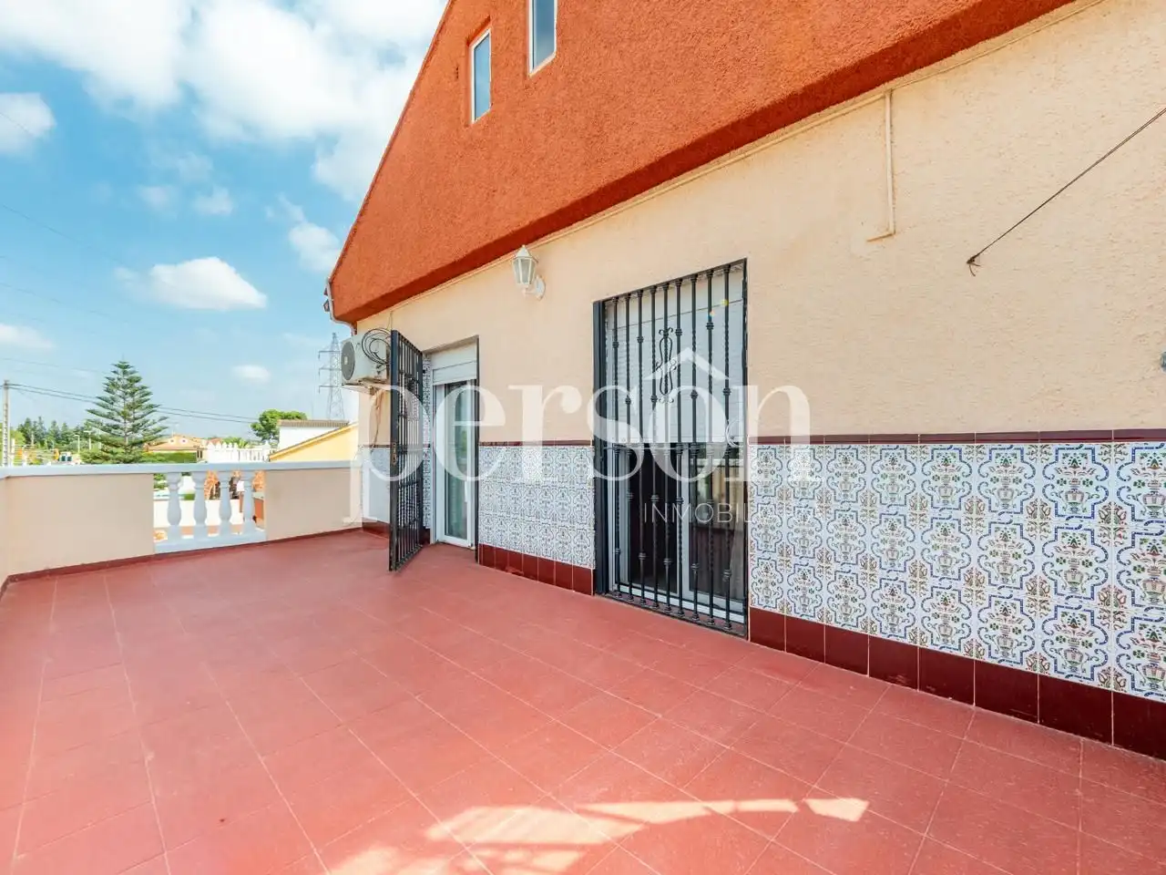 Terrassa de Casa o xalet en venda en Manises amb Aire condicionat, Jardí privat i Terrassa