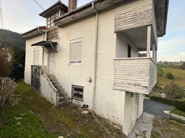 Casa con jardín en venta en Aldea de Bances 71