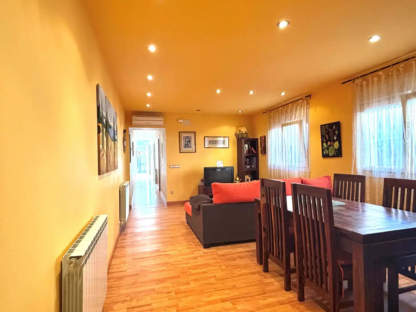 Sala d'estar de Casa o xalet en venda en Castellserà amb Calefacció i Terrassa