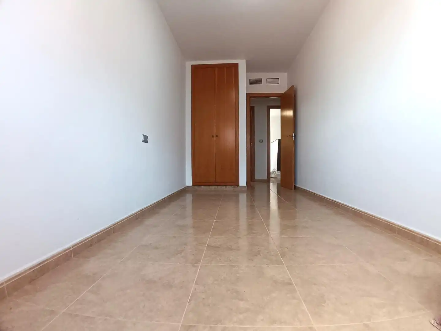 Wohnung zum Verkauf in Ceutí mit Abstellraum und Möbliert