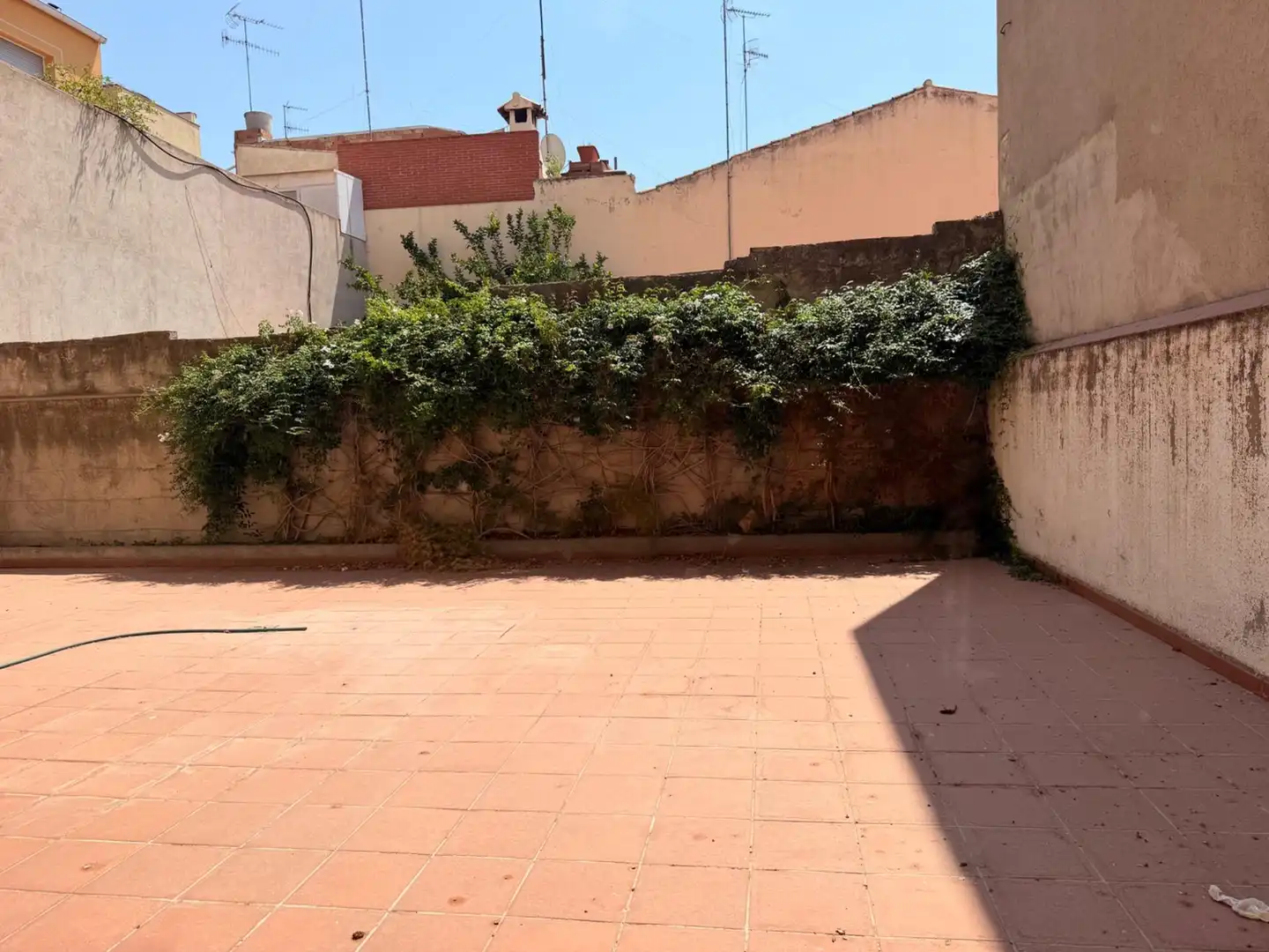 Terrasse von Geschaftsraum zur Miete in Vilafranca del Penedès mit Klimaanlage