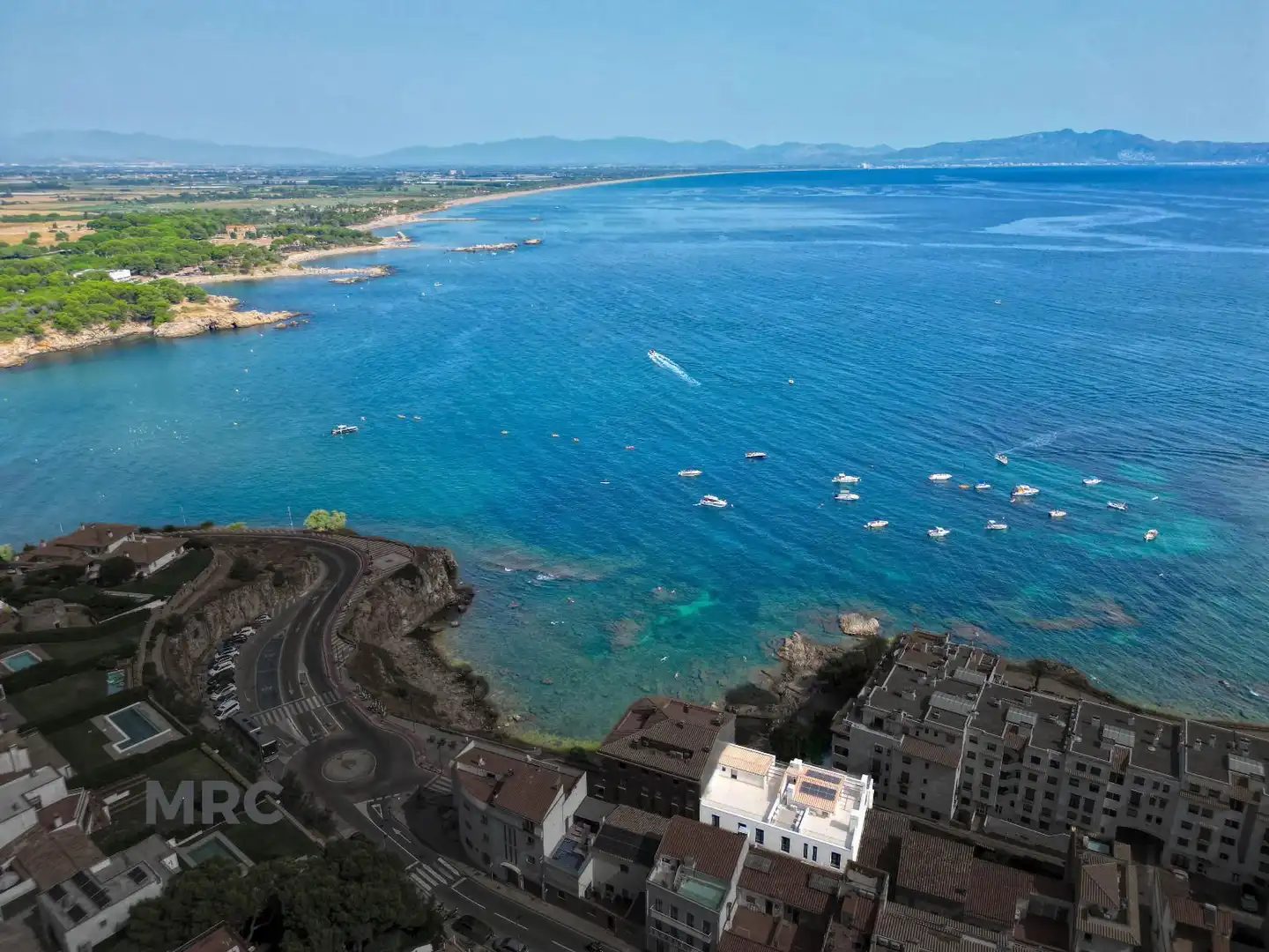 Vista exterior de Pis en venda en L'Escala amb Aire condicionat i Terrassa