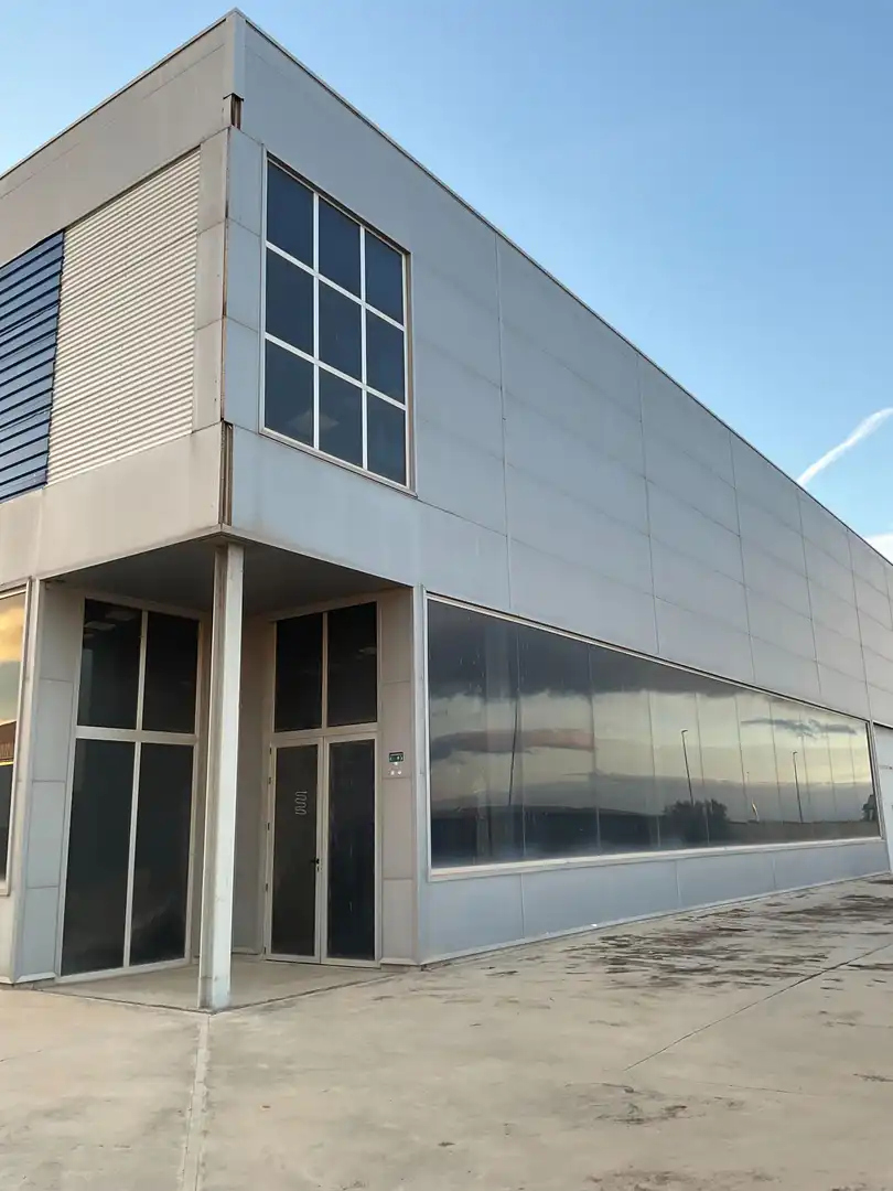 Industriegebäude zur Miete in Zona de la Vega, imagen 5