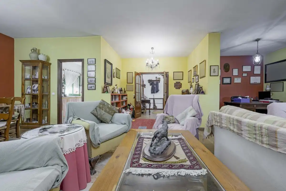 Sala d'estar de Casa o xalet en venda en Bollullos de la Mitación amb Aire condicionat, Calefacció i Jardí privat