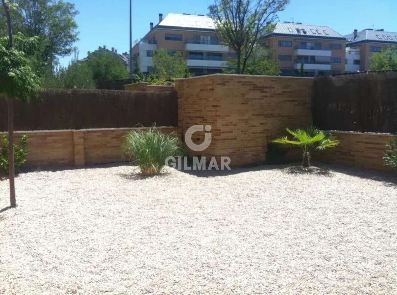 Piso en venta en Boadilla del Monte con Calefacción, Jardín privado y Trastero