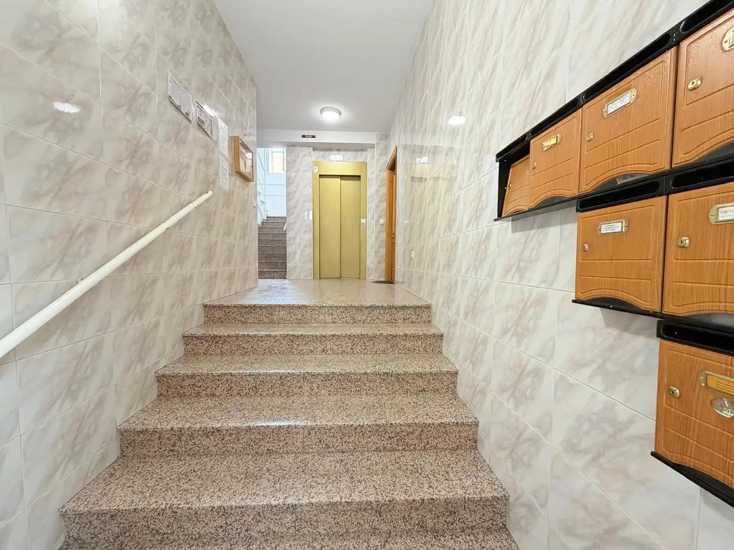 Wohnung zum Verkauf in Madrid mit Klimaanlage, Heizung und Waschmaschine
