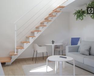Living room of Flat to rent in  Madrid Capital  with Air Conditioner, Heating and Furnished
