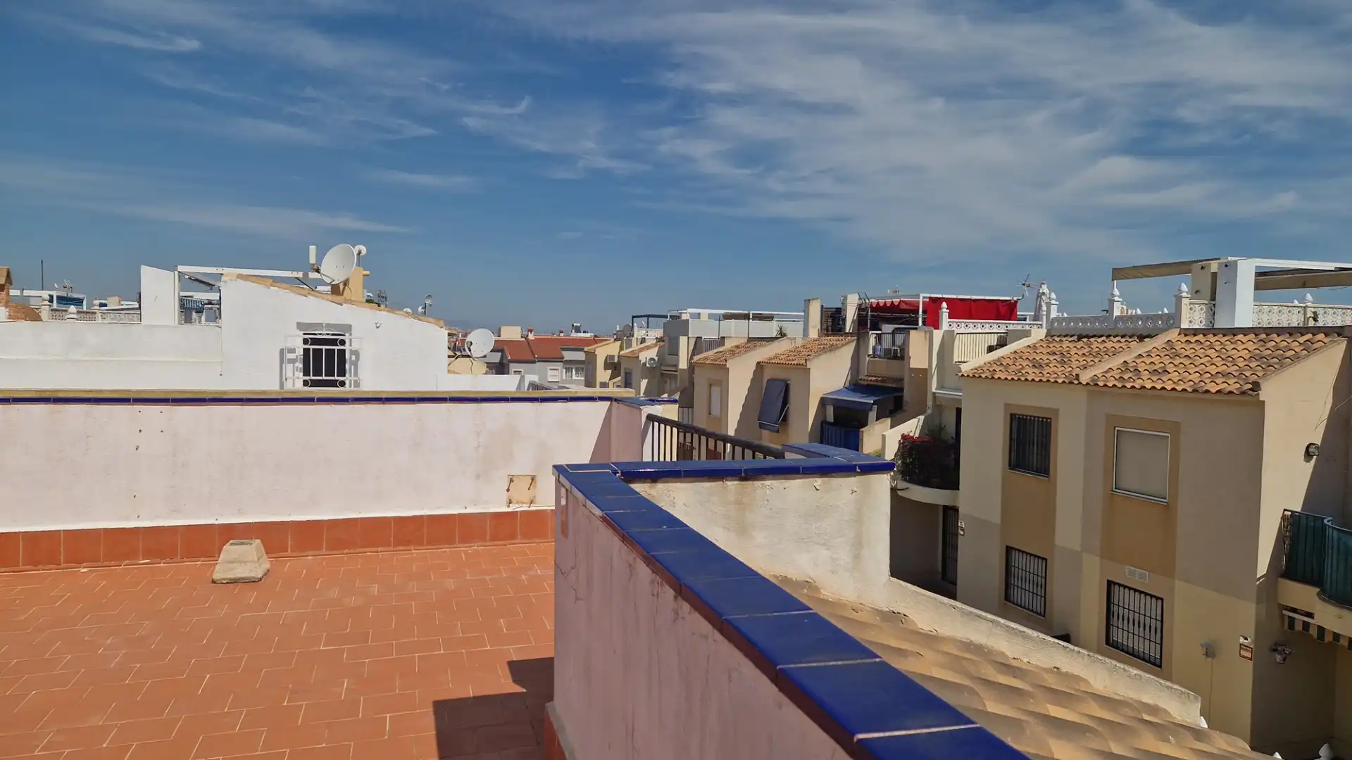 Vista exterior de Casa o chalet en venta en Torrevieja con Aire acondicionado, Amueblado y Horno