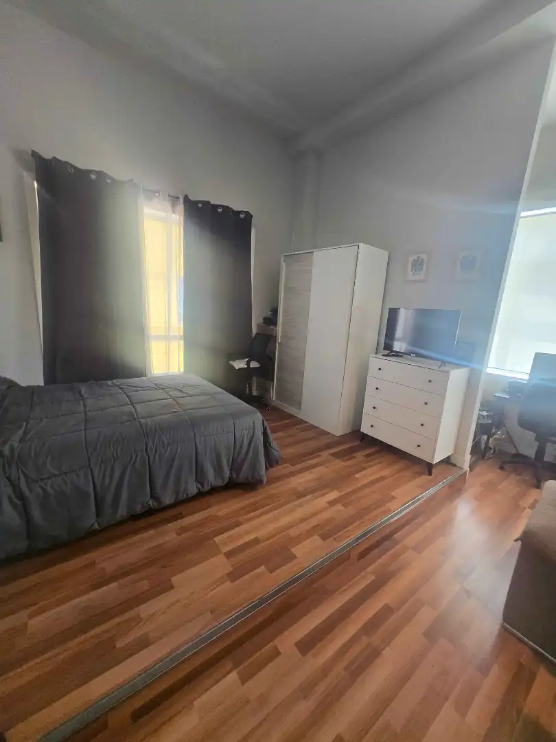 Habitación de Estudio en venta en Guadalajara con Calefacción, Parquet y Amueblado