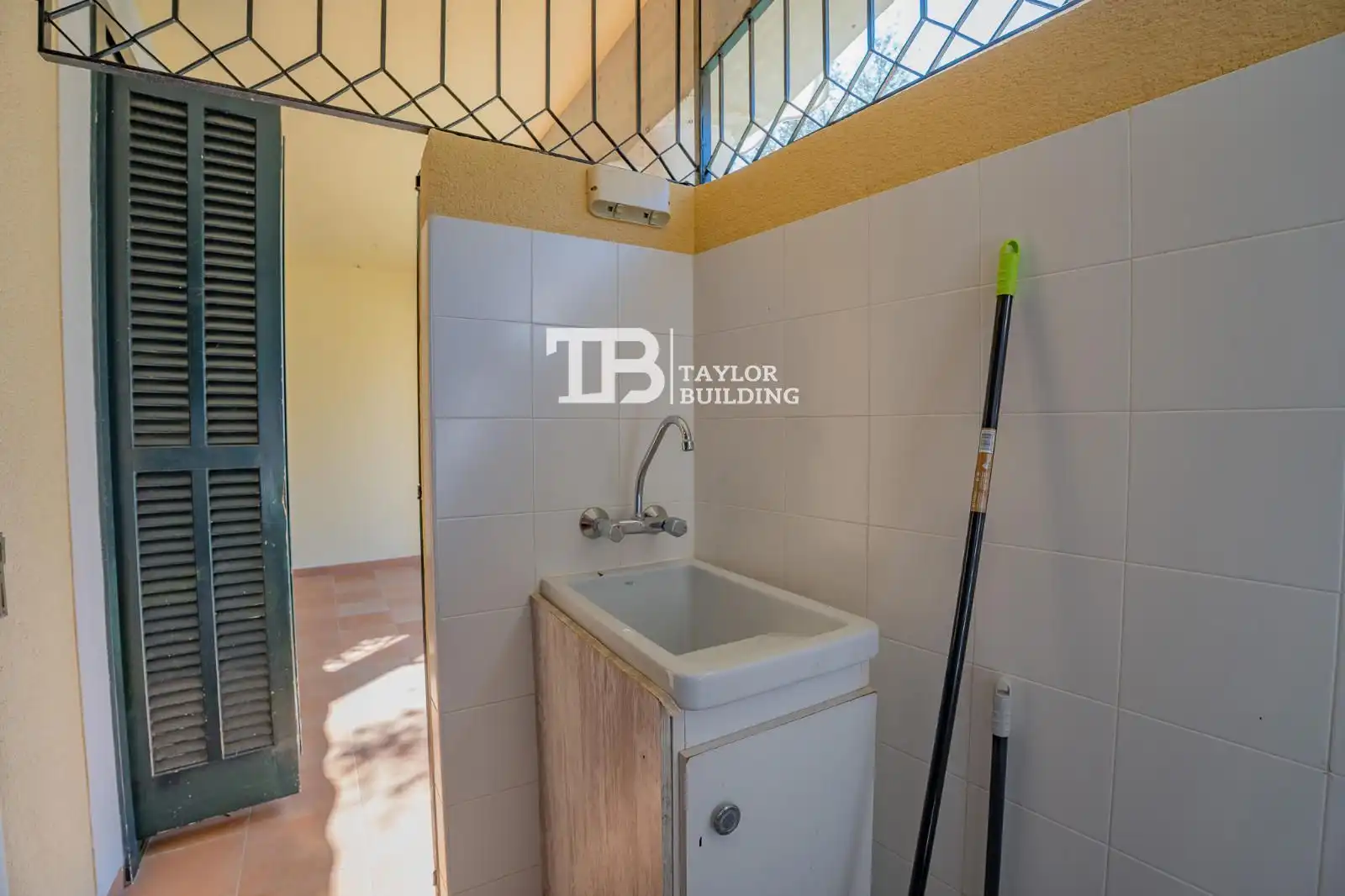 Badezimmer von Wohnung zum Verkauf in  Palma de Mallorca mit Klimaanlage, Heizung und Privatgarten