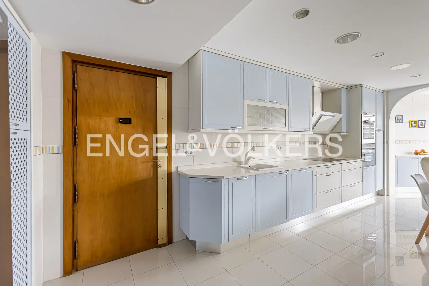 Kitchen of Flat for sale in Madrid  with Heating, Storage room and Furnished