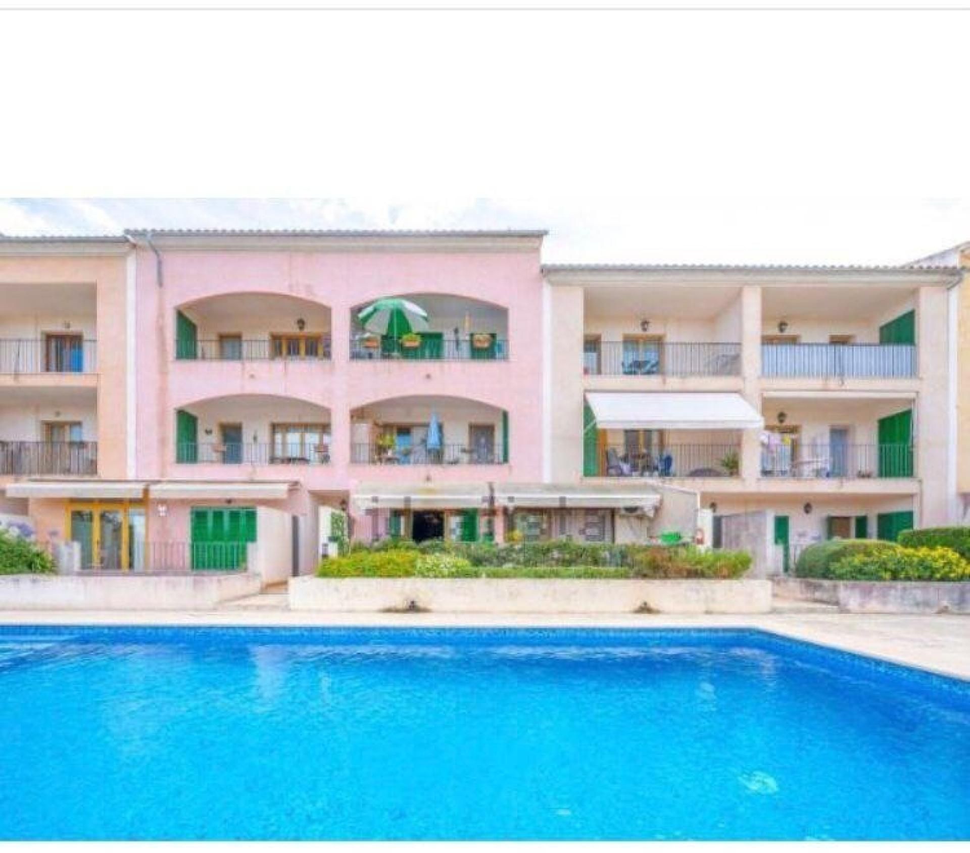 Vista exterior de Piso en venta en Porreres con Aire acondicionado, Calefacción y Terraza