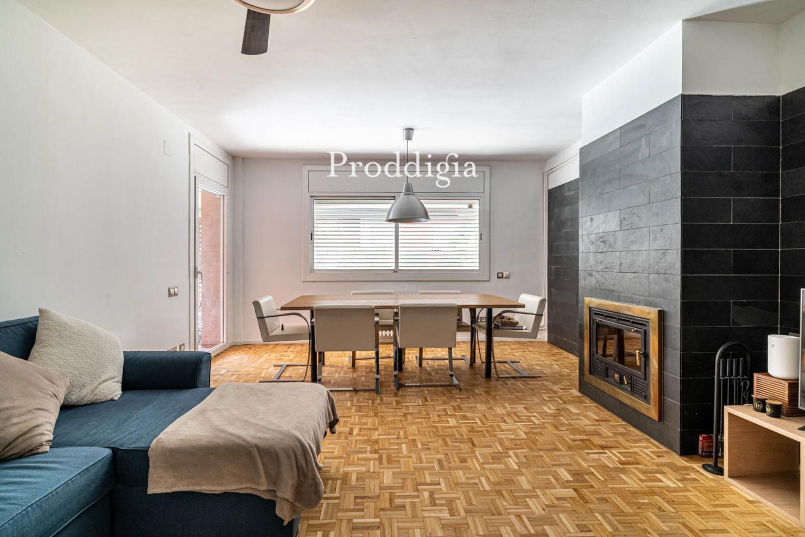 Dining room of Flat for sale in Sant Cugat del Vallès  with Air Conditioner, Heating and Terrace