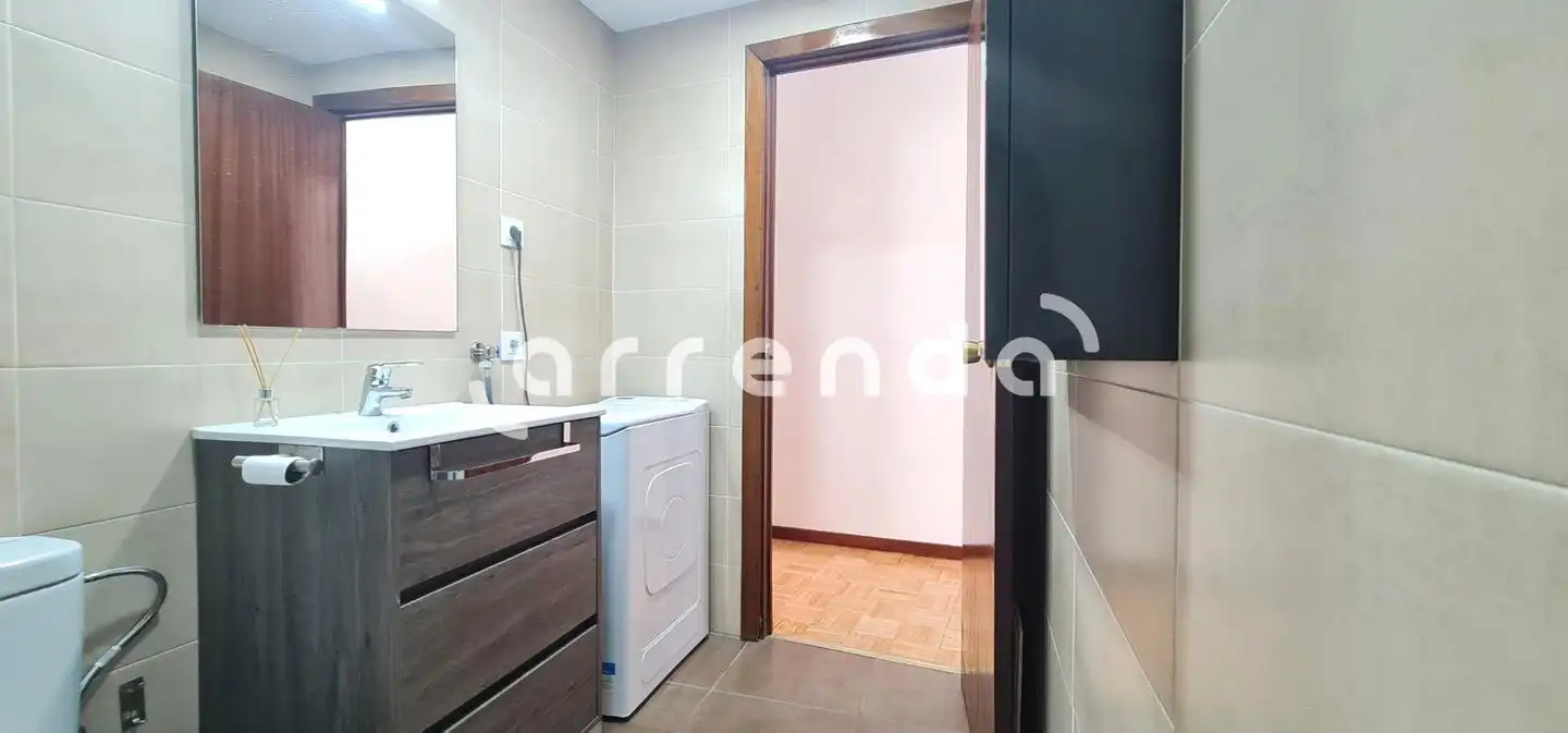 Piso de alquiler en Del Amor De Dios, Cortes - Huertas