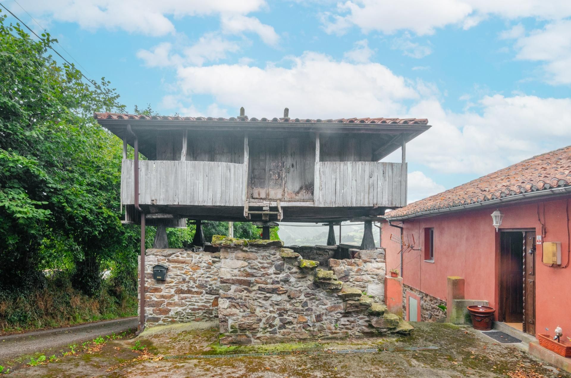 Exterior view of House or chalet for sale in Salas  with Heating, Terrace and Storage room