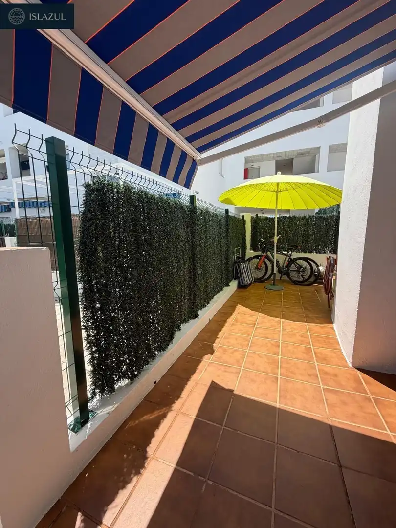 Terrasse von Maisonette zum Verkauf in Islantilla mit Klimaanlage, Heizung und Privatgarten