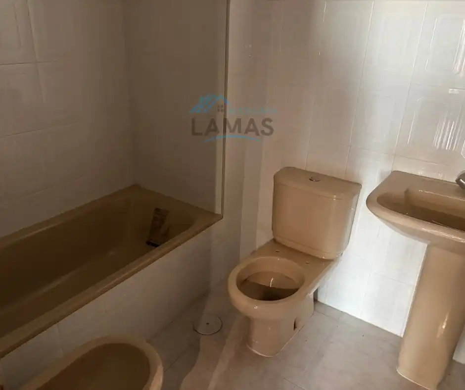 Baño de Piso en venta en Talayuela con Terraza