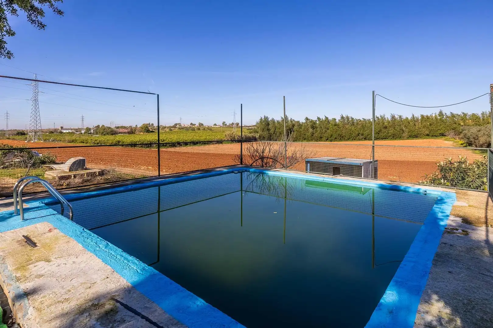 Piscina de Finca rústica en venda en Alcalá de Guadaira amb Aire condicionat i Piscina