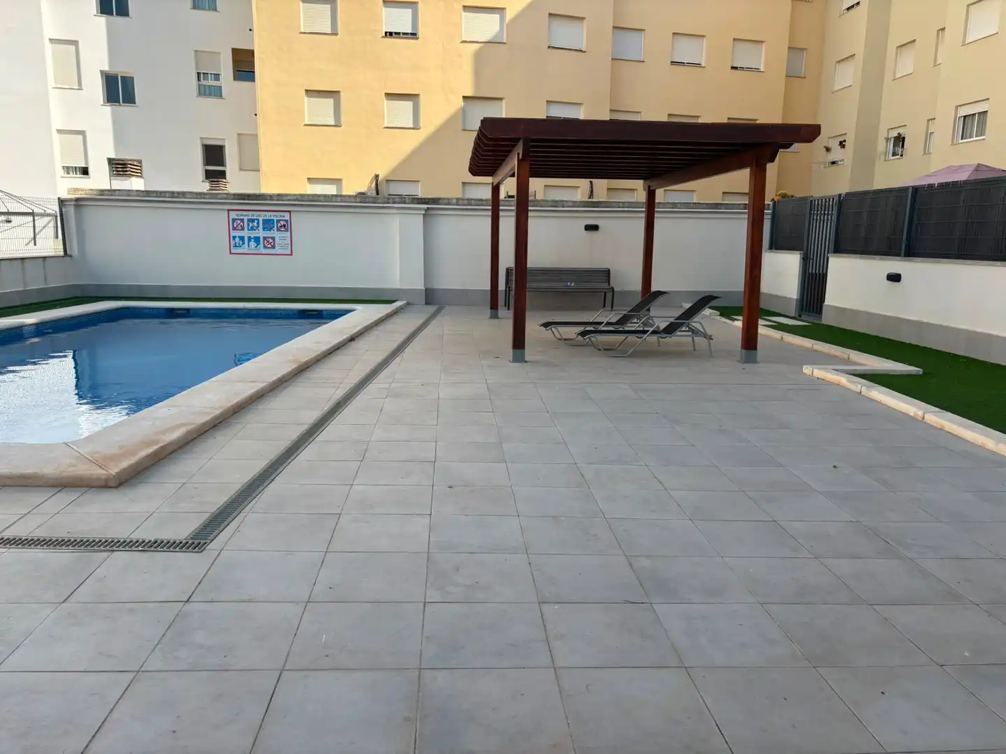 Piso con piscina en venta en Centro Urbano, imagen 2