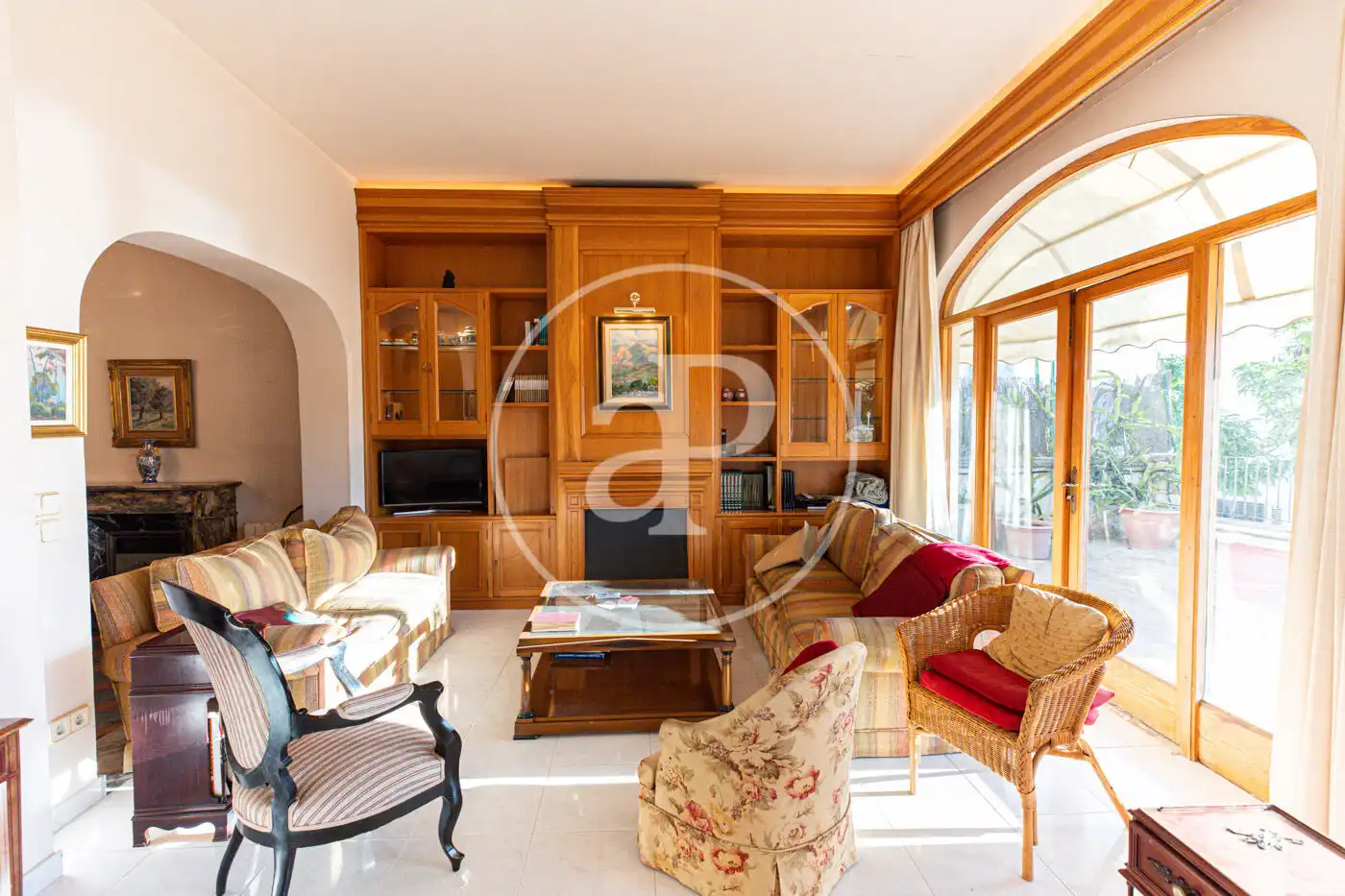 Houses for sale in Carrer de Victorio Luzuriaga, Sant Agustí