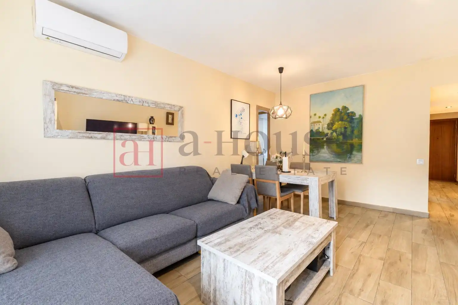 Appartamento con terrazza in vendita a Carrer del Comte d'Urgell, imagen 6