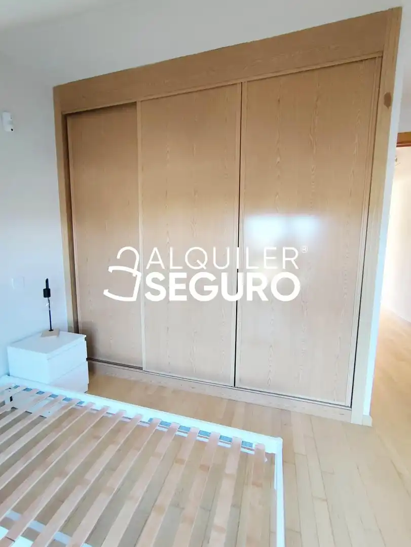 Habitación de Ático de alquiler en Recas con Calefacción, Trastero y Amueblado