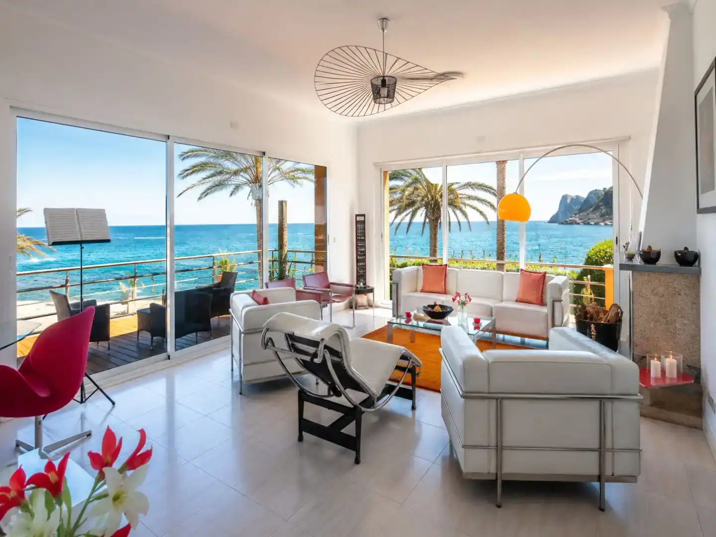 Living room of Flat for rent in Dénia  with Air Conditioner, Private garden and Parquet flooring