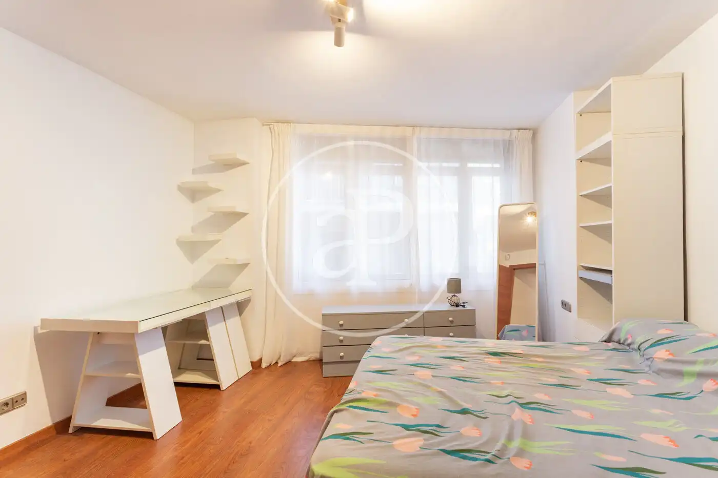 Schlafzimmer von Wohnung zur Miete in Barcelona mit Heizung und Möbliert