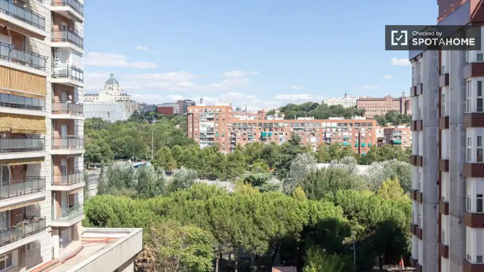 Vista exterior de Piso de alquiler en Madrid con Aire acondicionado, Calefacción y Amueblado