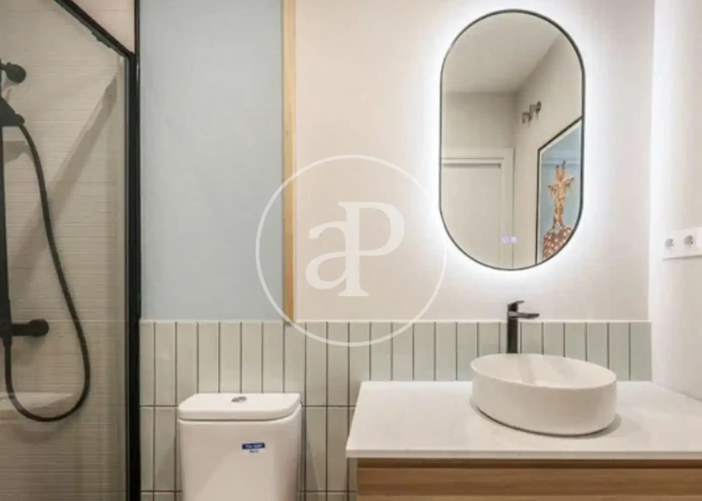 Flat for sale in C. de la Palma, Universidad - Malasaña