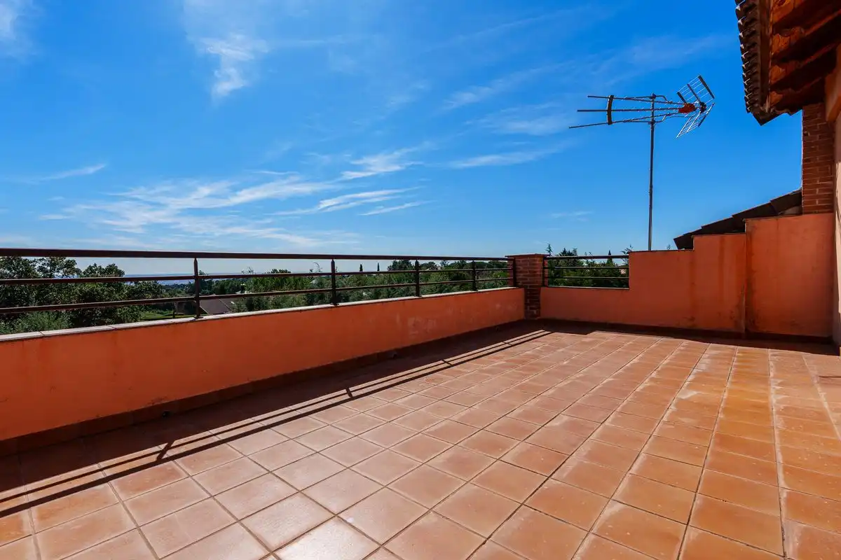 Chalet con terraza en venta en Pino Alto - Navarredonda, imagen 39
