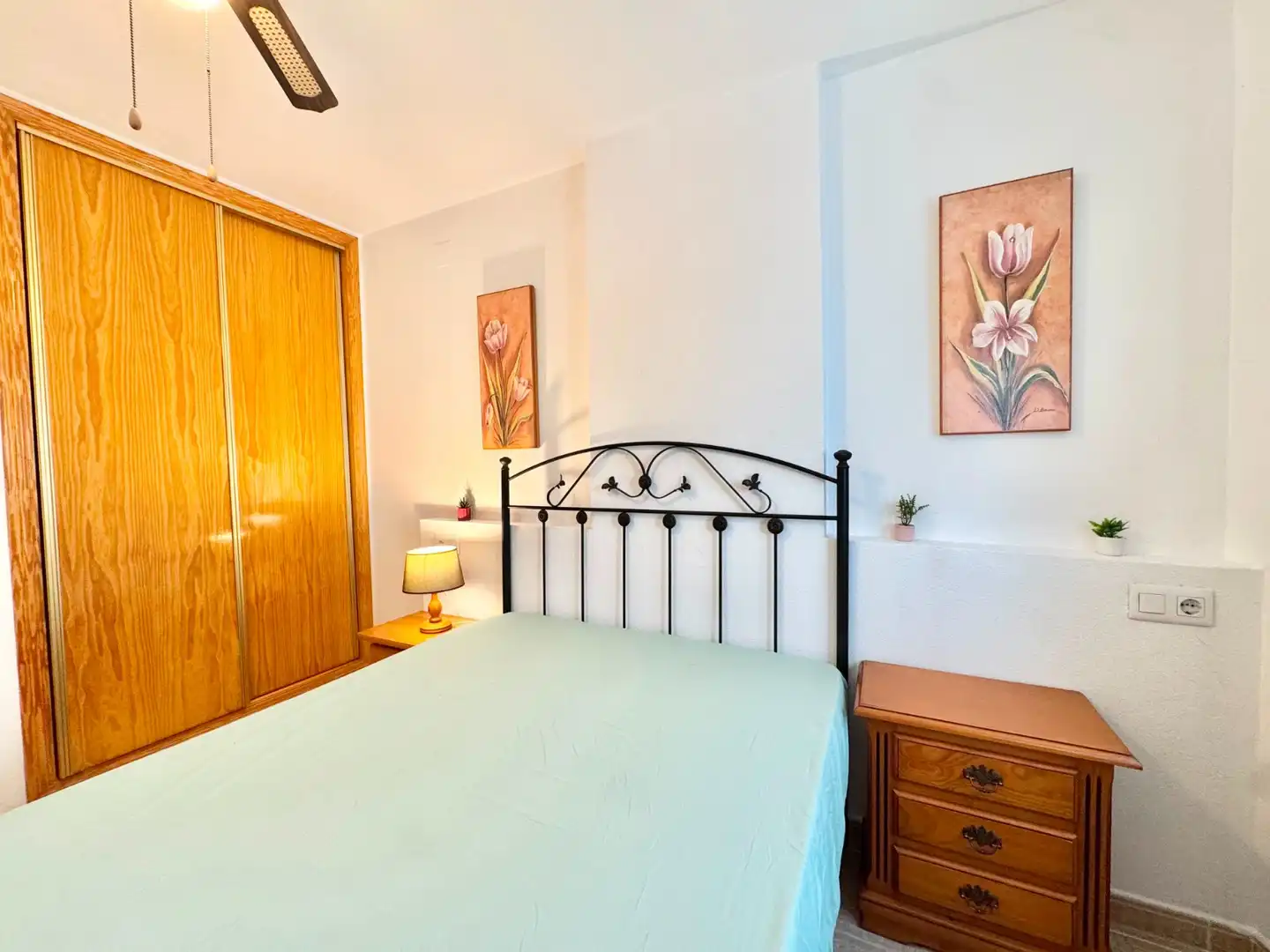 Schlafzimmer von Wohnungen zur Miete in Torrevieja mit Klimaanlage, Möbliert und Waschmaschine