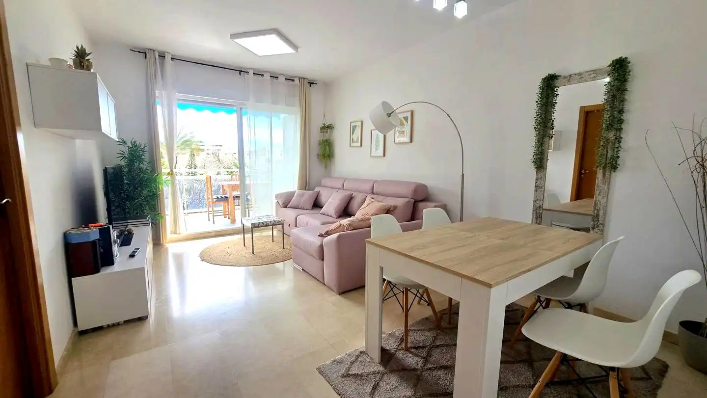 Sala de estar de Apartamento de alquiler en Gandia con Aire acondicionado, Calefacción y Terraza